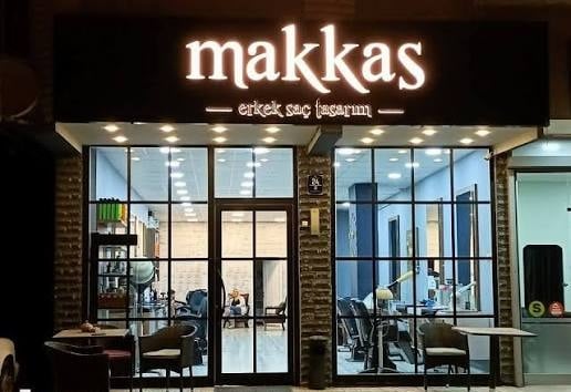 Makkas Erkek Saç Tasarım dükkânının giriş cephesi